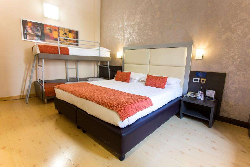 Eurohotel Piacenza Rom bilde